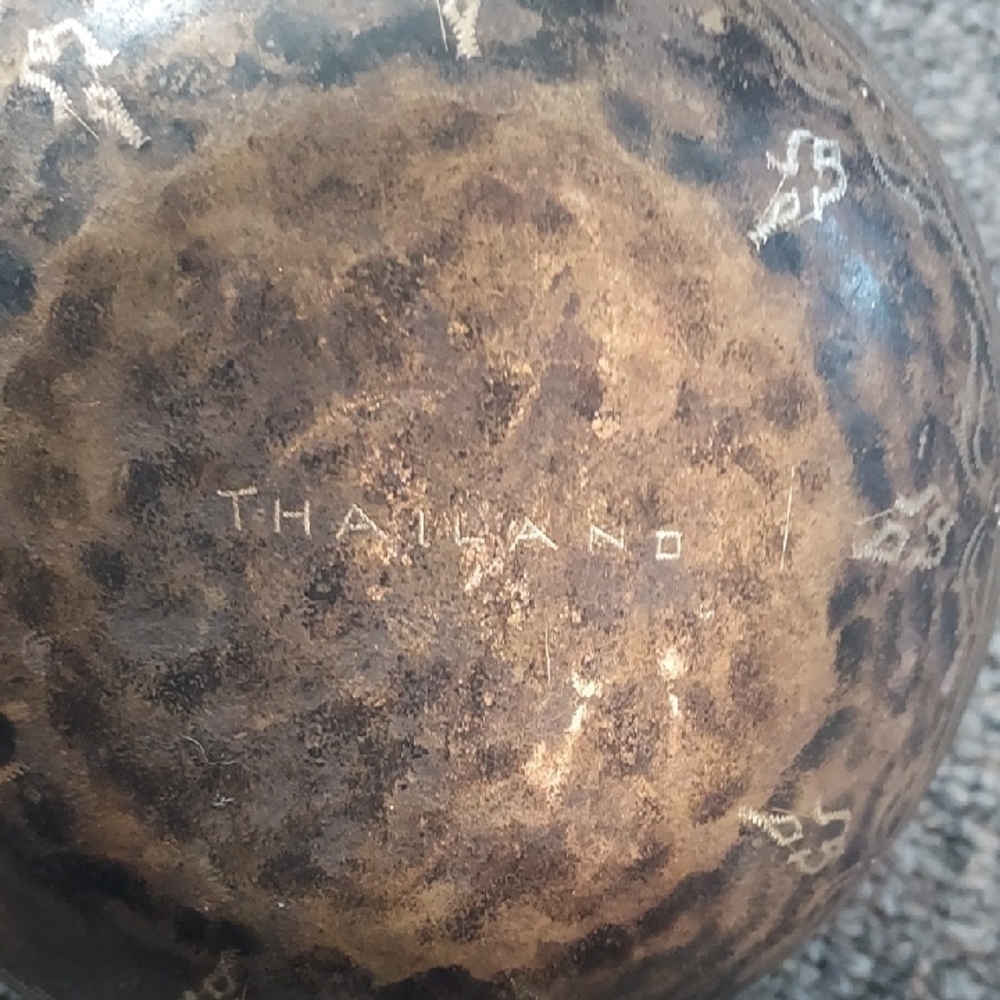 Vintage Thailand Bronze/Copper Hand Etched Bowl - Picture 2 of 4